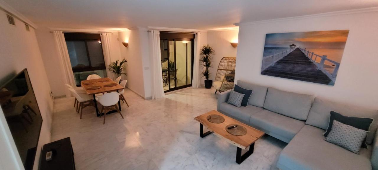 Luxury In The Heart Of & 200mtrs From The Sea Apartment *